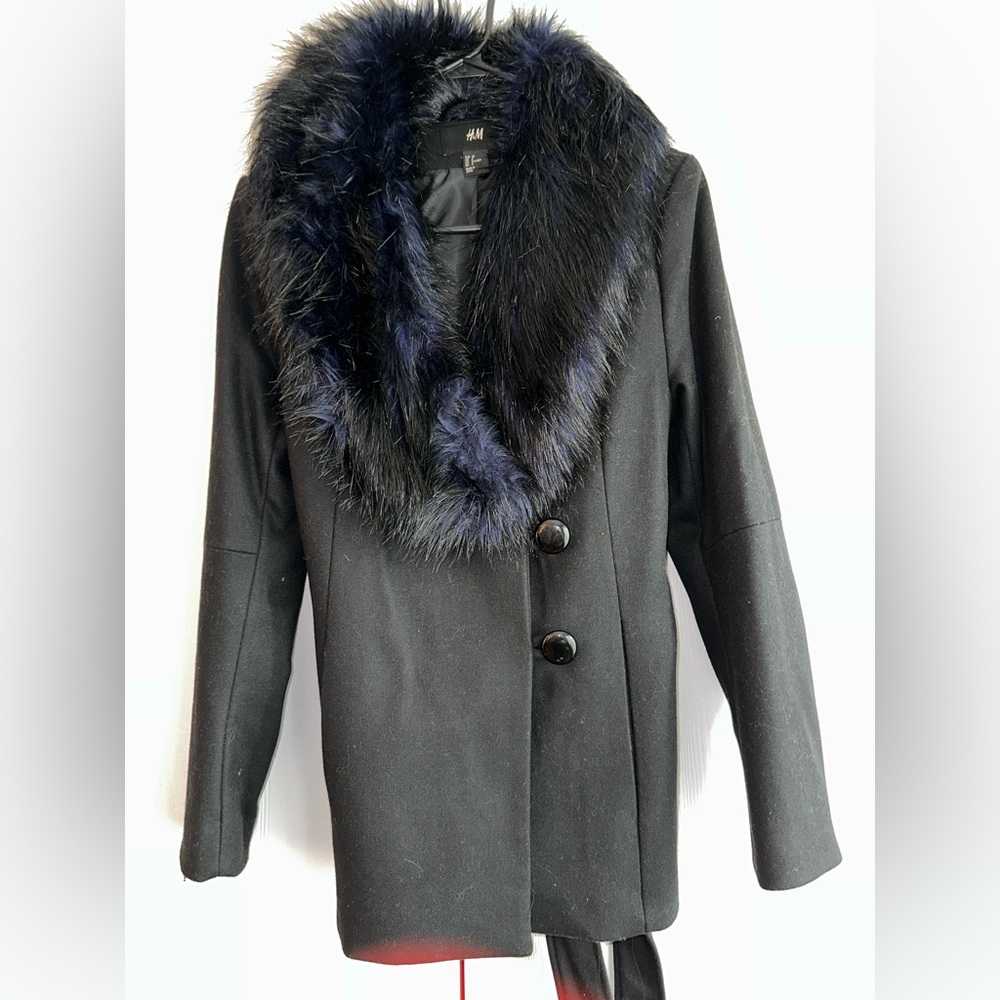 H&M Black Jacket with Faux Fur Collar Size 8US